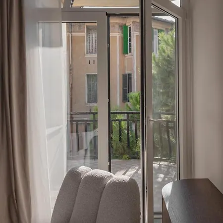 Modern 1 Bedroom Next To Monte Carlo Διαμέρισμα